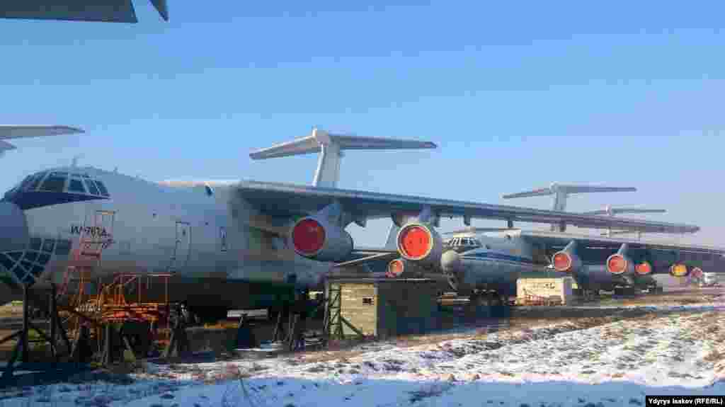 Бул учактын керосин менен толтурулган салмагы 262 тонна.