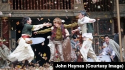 Постановка "Гамлета" театром Шекспира "Глобус".