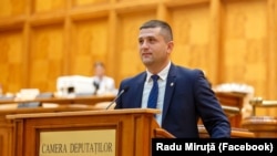 Radu Miruță, în timpul unui discurs susținut în Camera Deputaților. 