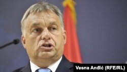 Hungarian Prime Minister Viktor Orban authored an opinion piece that appeared on October 1 arguing that people had "a duty" to help him resist the "liberal methods" practiced by the "Brussels elite." 