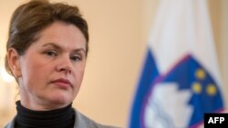 Новый премьер Словении Аленка Братушек обещает, что никакого "греческого сценария" не будет