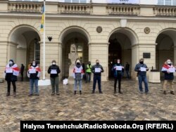 Щотижня білоруси у Львові виходять на акцію