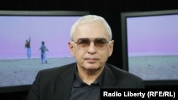 Санкцияга кабылган адамдардын тизмесине “Мосфильмдин” башкы директору, режиссер Карен Шахназаров дагы бар. 