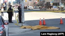 Окуя болгон жер. Торонто.