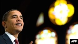 Барак Обама экономика жөнүндө Жоржтаун университетинде сүйлөп жаткан учур. Вашингтон, 14-апрель, 2009-ж.