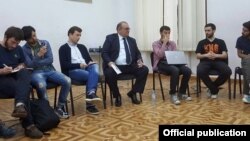 Встреча новоиспеченного главы Минобразования с представителями «Аудитории 115» проходила за закрытыми дверями. Студенты обозначили свое видение реформы высшего образования