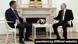 Садыр Жапаров и Владимир Путин на встрече в Москве. Февраль 2021 года. 