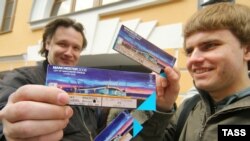 Самые активные болельщики питерского «Зенита» старались раздобыть билеты в Англию любой ценой