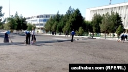 Prezident Berdimuhamedowyň saparynyň öňýany geçirilýän ýowar. Mary (arhiw suraty) 