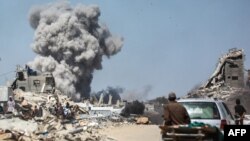 Газа тилкеси күн сайын бомбаланып, аткылоого туш болуп келатат.