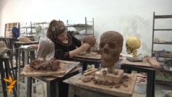 Орзуи духтари ҳайкалтароши тоҷик