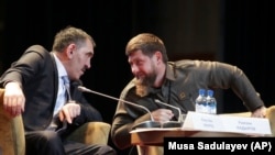 Согласно подписанному Кадыровым и Евкуровым документу, между республиками произошел равноценный обмен нежилыми территориями