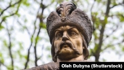 Пам’ятник гетьману України Івану Мазепі у Полтаві