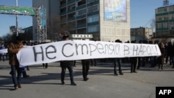 Акция протеста против действий властей в Жанаозене. Актау, 18 декабря 2011 года.  