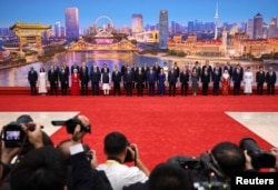 Лідери, включно з Сі та Путіим, під час саміт ШОС в китайському Тяньцзині 31 серпня 2025 року