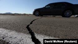 Західне узбережжя США є місцем злиття низки тектонічних плит, і підземні поштовхи тут не рідкість