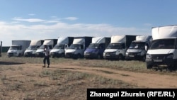 Автомашины, вставшие на протестный «отстой» на трассе Самара — Шымкент. 2 июня 2021 года.