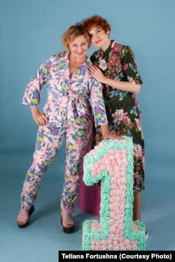 Артистка Римма Зюбіна та учасниця проекту Ганна Польгуєва