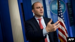 Ак үй өкүлү Бен Родес Орусияны кескин айыптады.