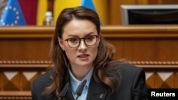 Baş nazir Yuliya Sviridenko