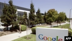 Логотип Google может появиться не только на улицах Маунтин Вью, где расположена штаб-квартира компании, но и на баржах у побережья Калифорнии