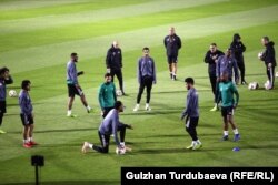 БАЭнин курама командасы машыгуу учурунда.