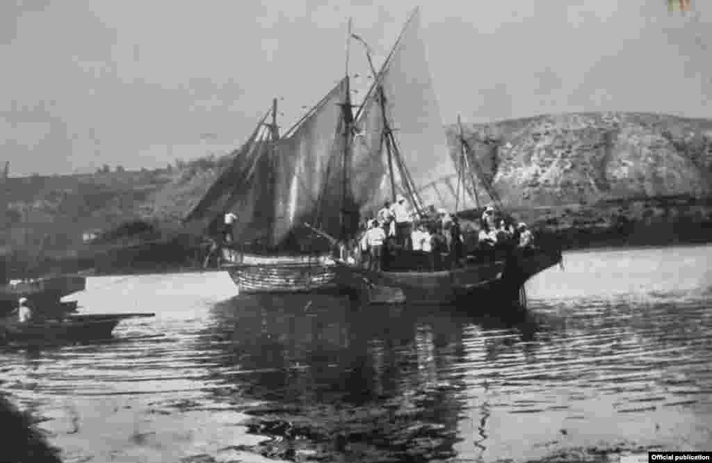 Суу адамдын турмушунда ар багытта керектелет.