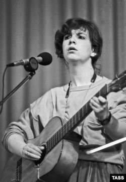 Вероника Долина (1987 год)