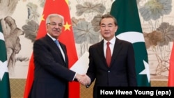 دیدار وزیران خارجه پاکستان و چین