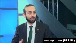 Արարատ Միրզոյանը «Ազատության» տաղավարում, արխիվ 