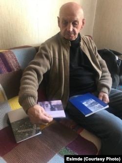 Алексей Андрианов и его книги.