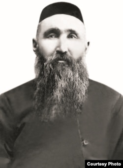 Шаакерим Кудайберди уулу (Шәкәрім Құдайбердіұлы).