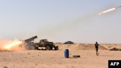 Дейр-эз-Зор шаарынын четиндеги Сириянын өкмөттүк күчтөрү