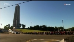 На Кубі почалося громадське прощання з Фіделем Кастро (відео)