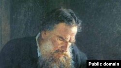 Толстой, подобно Руссо, хотел превратить себя в открытую книгу, в бесконечное письменное самопознание