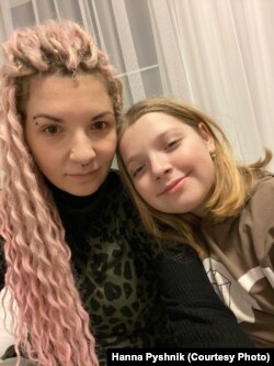 Ганна Пышнік з дачкой Кірай