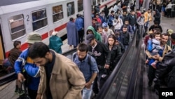 Սիրիայից և Իրաքից փախստականների հոսքը դեպի Եվրոպա չի դադարում, արխիվ 