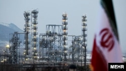 Ирандын Арак өзөктүк ишканасы.  