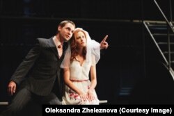 Сцена из спектакля «Через боль к звездам»