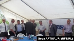 Участники встречи даже отказались комментировать ход обсуждения и его результаты