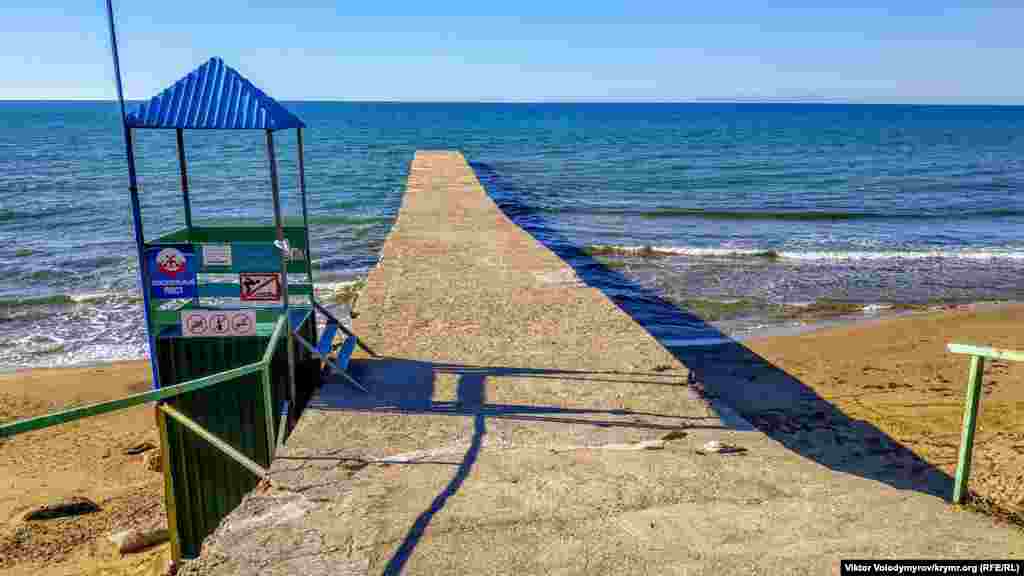 Qurtarıcılarnıñ qullesi boş. Şimdilik onıñ keregi yoq