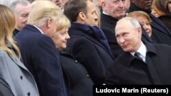 Ֆրանսիա - ԱՄՆ և Ռուսաստանի նախագահները հանդիպում են Առաջին աշխարհամարտի ավարտի 100-ամյակին նվիրված միջոցառման ժամանակ, Փարիզ, 11-ը նոյեմբերի, 2018թ․