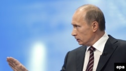 Орус өкмөтүнүн башчысы В.Путин эл менен үч сааттан ашык сүйлөштү