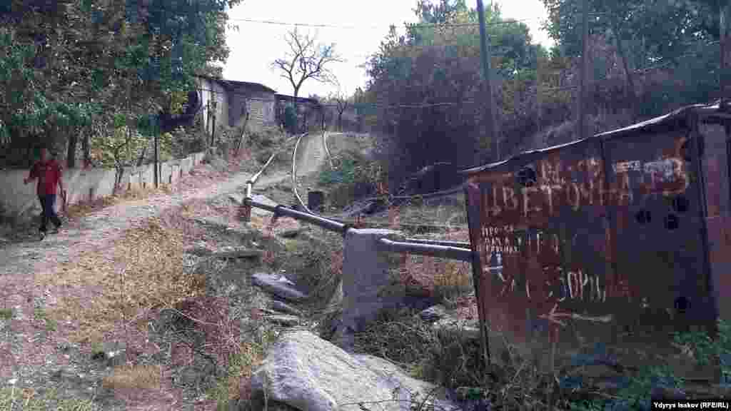 Дачада жашаган эркектердин көбү суу насосторун өздөрү оңдой салчу уста болуп калышкан.