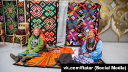 "Печән базары"