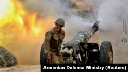 Արցախի ՊԲ զինծառայողը մարտի ժամանակ, սեպտեմբեր, 2020թ.