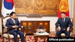 Кыргызстандын Жогорку Кеңешинин төрагасы Талант Мамытов менен Түштүк Кореянын Улуттук жыйынынын төрагасы Пак Бён Сок 5-апрелде Бишкекте жолугушту. 