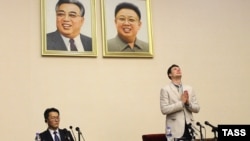 Отто Уормбьер кылмыш ишине байланыштуу уюштурулган маалымат жыйынында. 