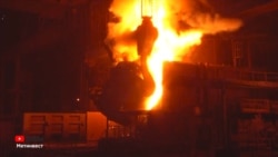 Люди працюють там з небезпечними хімічними речовинами при температурі понад 400 градусів