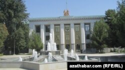 Aşgabat. Magtymguly adyndaky Türkmen döwlet uniwersiteti 